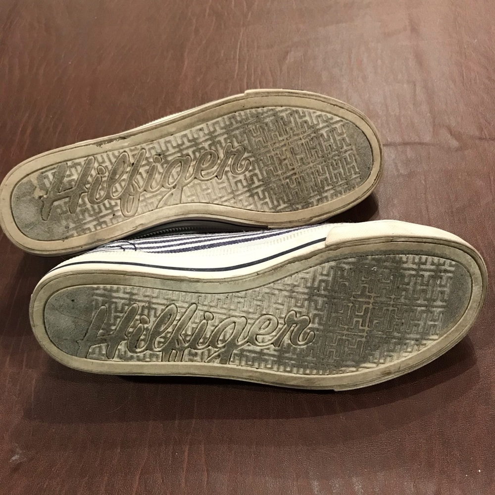 TOMMY HILFIGER STRIPED SNEAKERS SIZE 6.5 - Picture 8 of 8